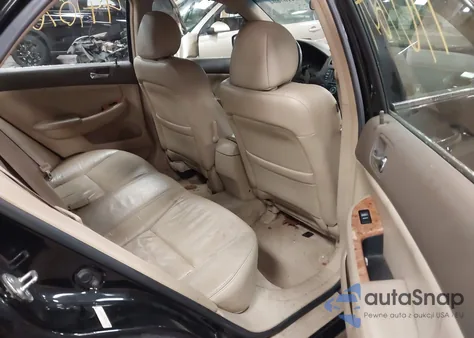 2005 Honda Accord 2.4 Ex from USA, damaged, VIN 1HGCM56855A084458